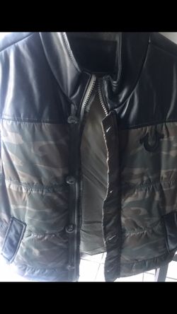 True Religion Camo vest size L