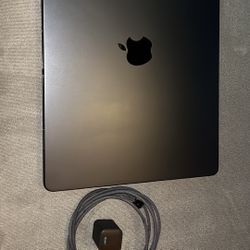 MacBook Air M2 15” 2023 Midnight | BUNDLE (Read Description for More Info)