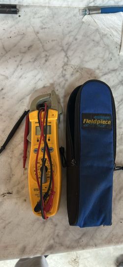 Fieldpiece Clamp Meter with Carrying Case