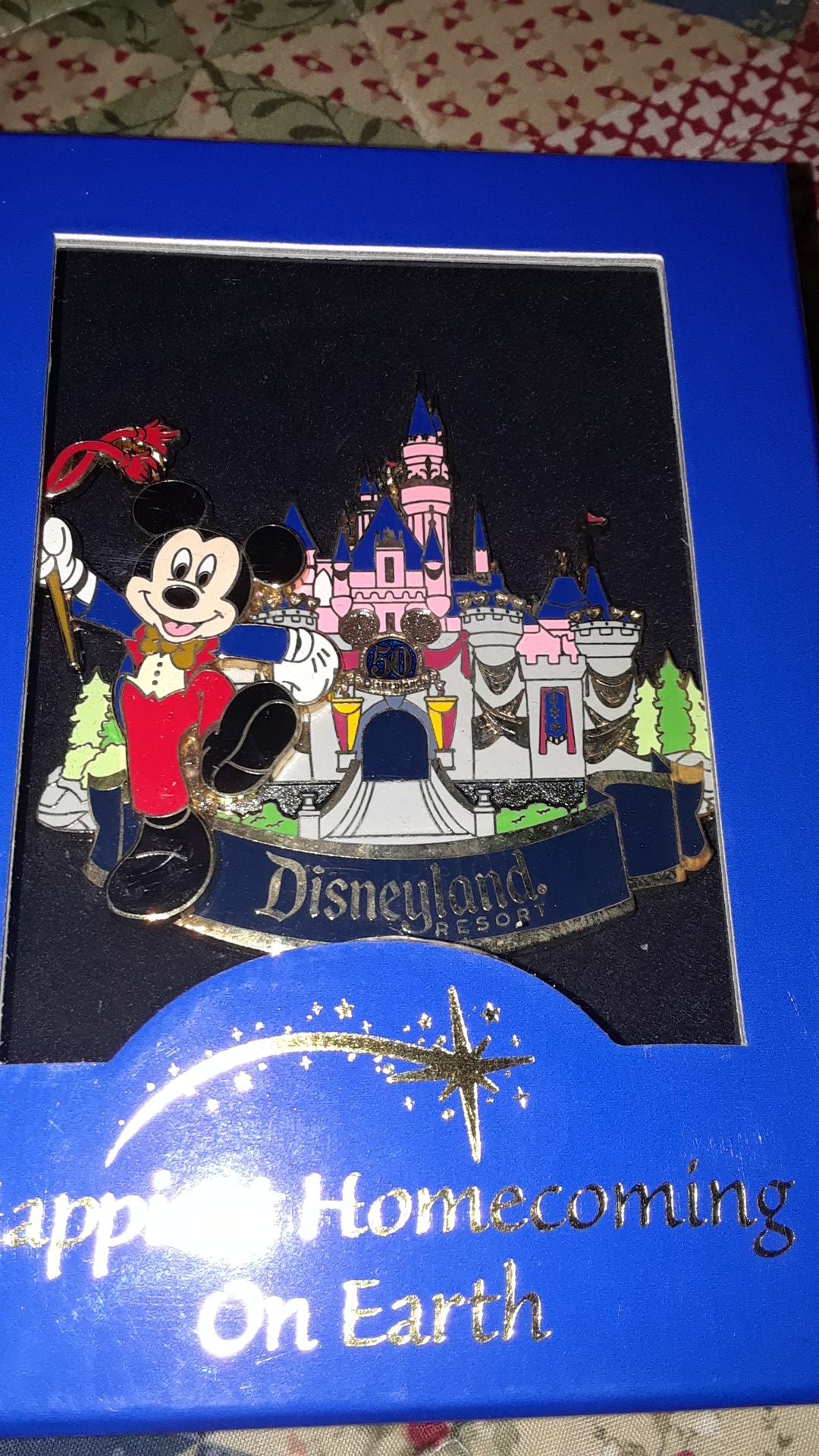 Disney Mickey jumbo pin