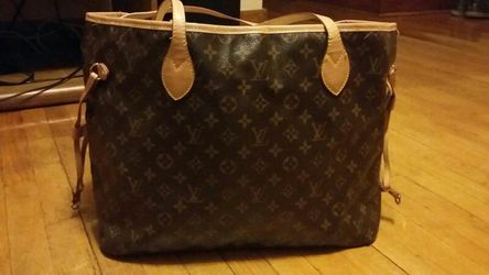 Louis Vuitton Purse for Sale in Chicago, IL - OfferUp