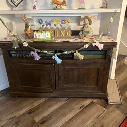 Credenza