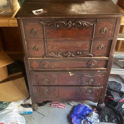 Vintage dresser 