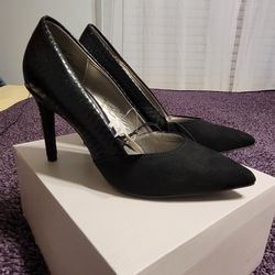 BRAND NEW Worthington Black Fancy Heels. Original Price $60. Size 6.5. 