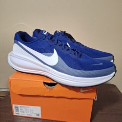 Nike Revolution Mens Size 13