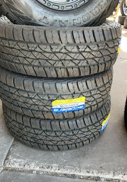 Accelera 285/70 r17 Lt