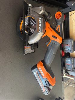 RIDGID 18V Brushless Circular Saw + 4Ah Max Output Battery - New Open Box