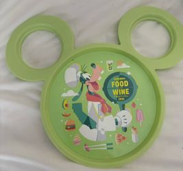🎀 Disney Food & Wine Festival 2026 Mickey Shaped Tray- Chef Goofy