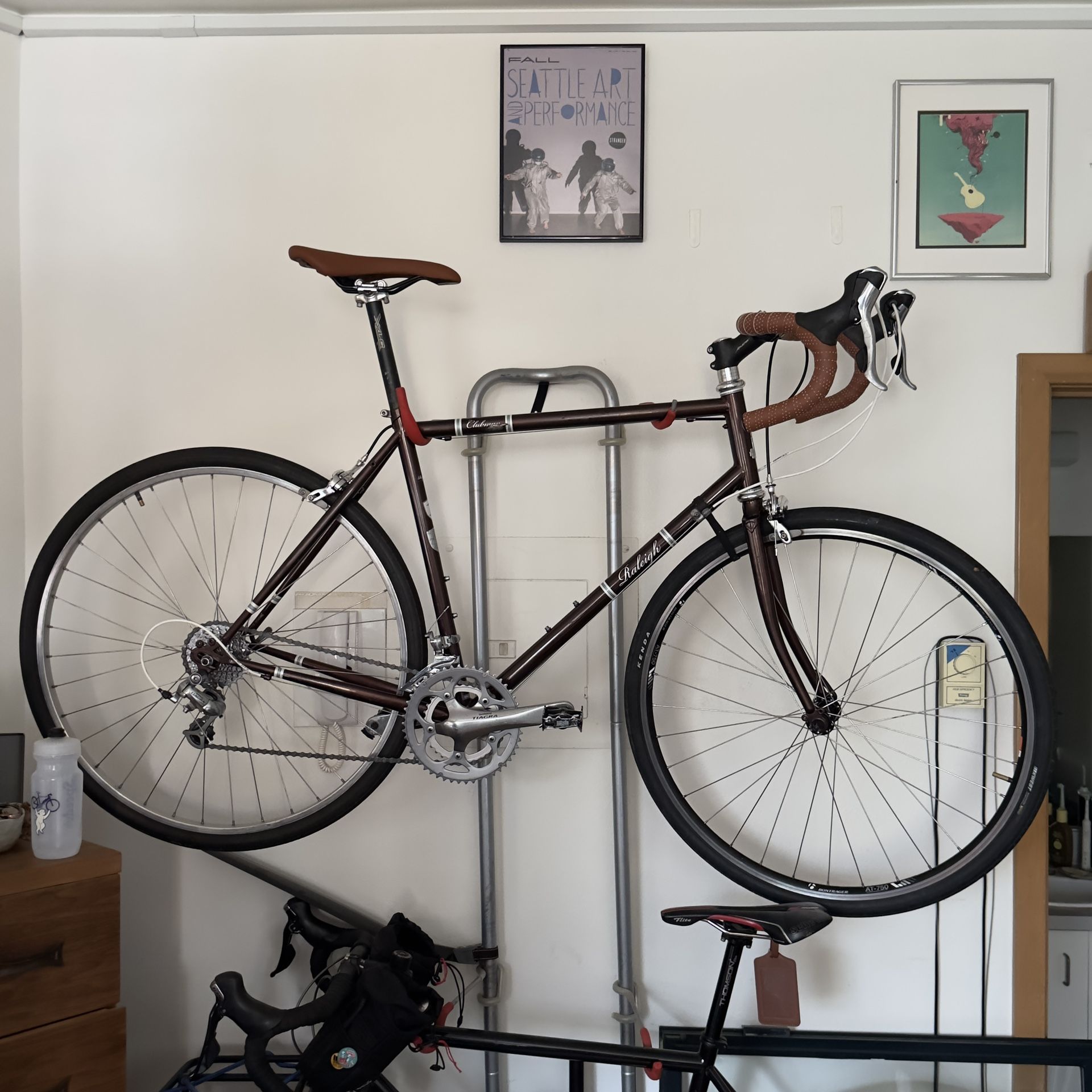 57cm Raleigh Clubman Commuter Bike Medium / Large