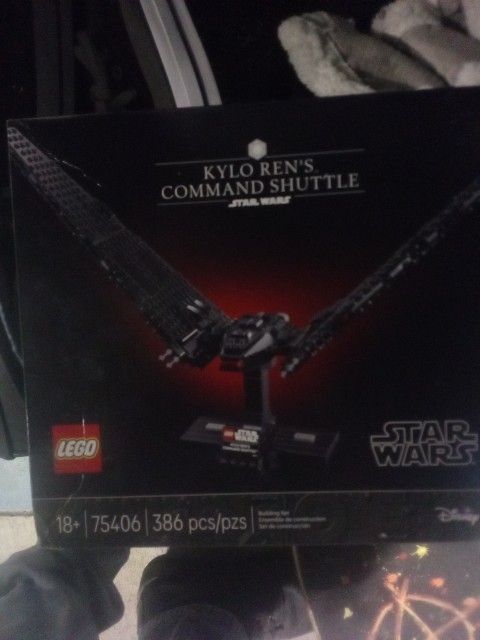 Star Wars Lego - Kylo Ren's Commander Shuttle