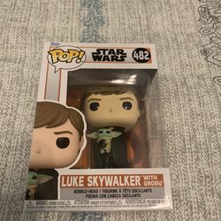 Star Wars: Luke Skywalker with Grogu