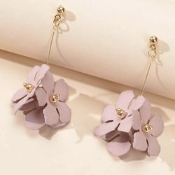 Blush Pink Flower Earrings