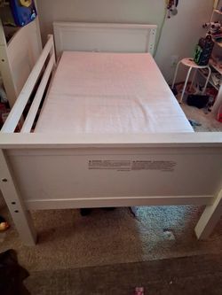 Twin Bed (White) (IN ESCONDIDO )  Still Available