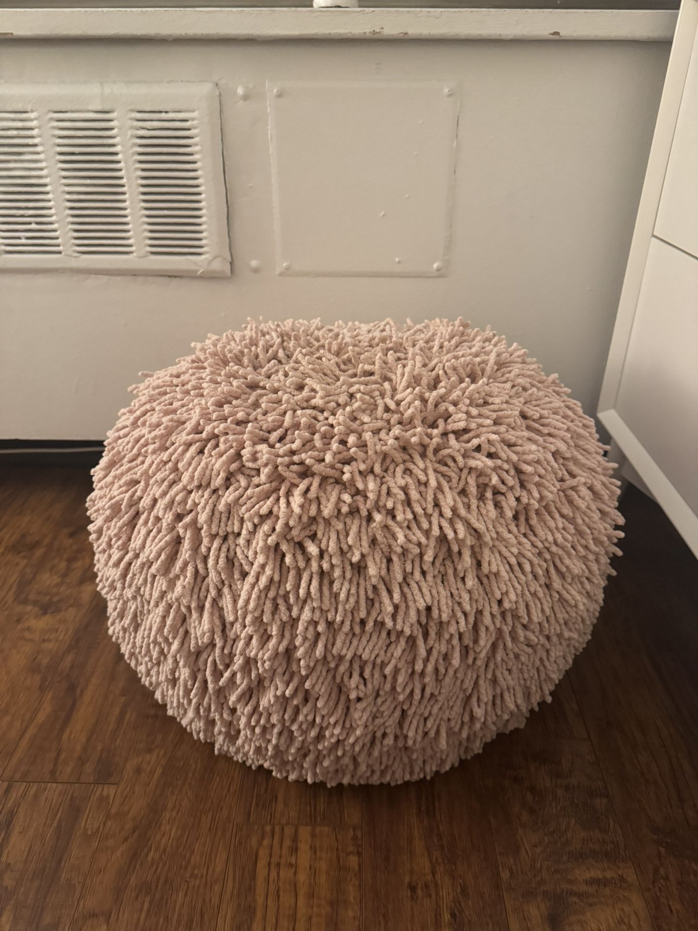 Shaggy Pouf Ottoman β Blush Pink