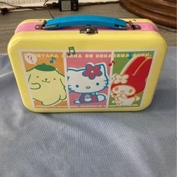 Hello Kitty Lunch Box Yellow, Pink And blue. Sanri Smiles