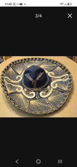 2 Sombreros Pigalle Exc Cond.