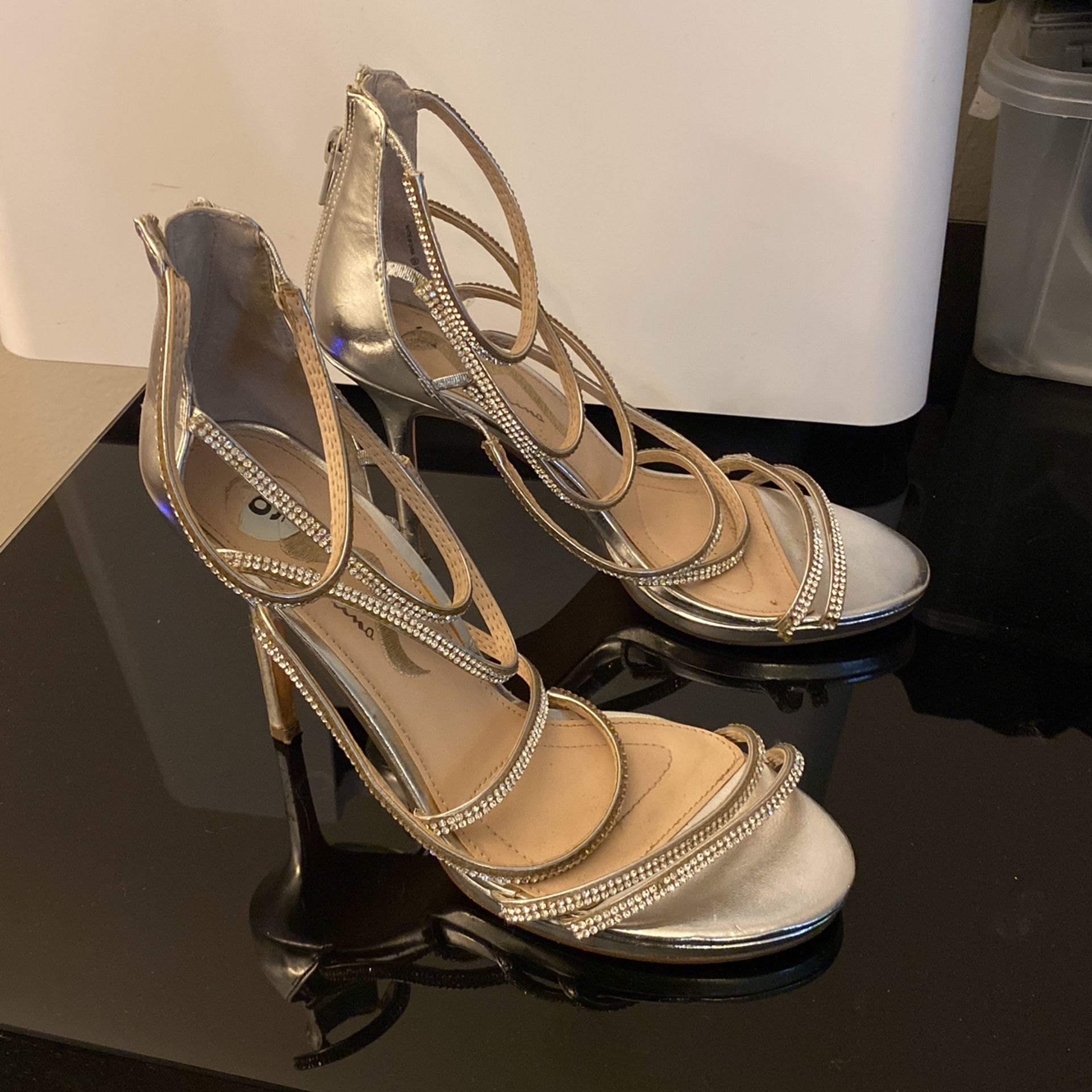Rhinestone Silver High Heel Size 9 Nina