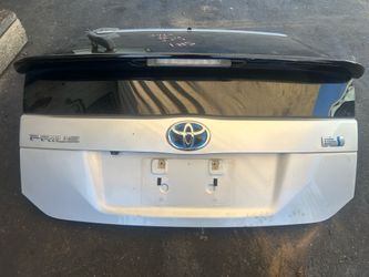 Toyota Prius Trunk Lid Tailgate Silver rear view camera 2010 - 2015 ; J443