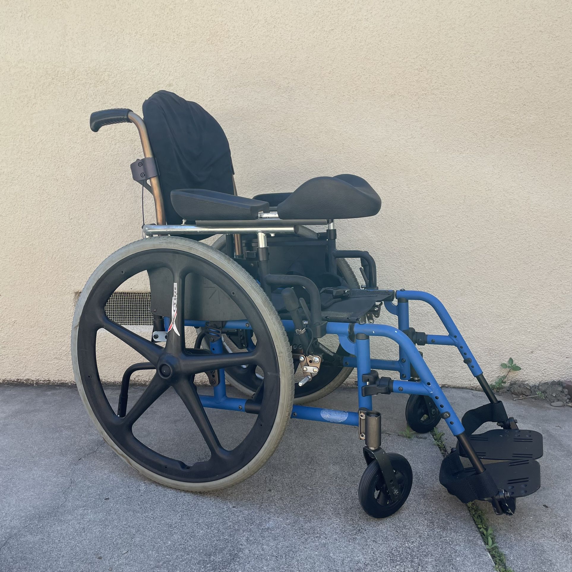 Catalyst Blue Wheelchair 