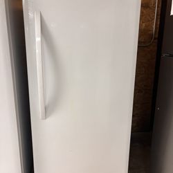 Upright freezer