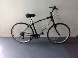 BICYCLE GIANT 7 SPEED SIZE 29 BRAND NEW