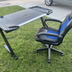 Light Up Gaming Desk And Chair 