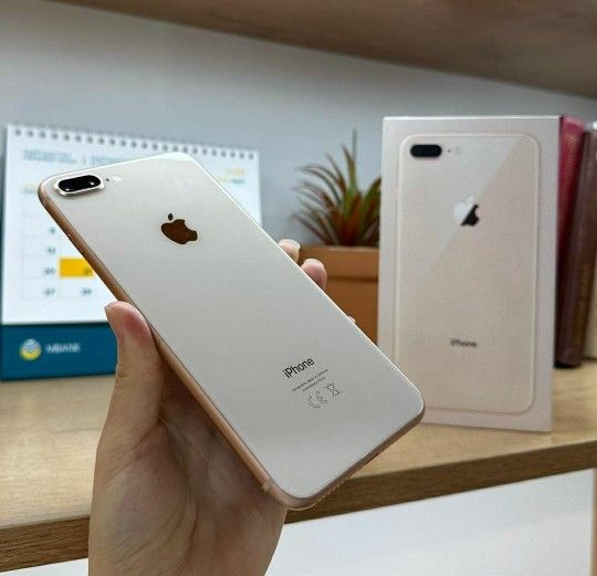 iPhone 8 plus 64GB Unlocked