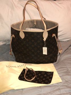 1:1 bag and wristlet