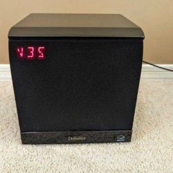Definitive Technology SuperCube® 4000 Ultra-compact powered subwoofer
