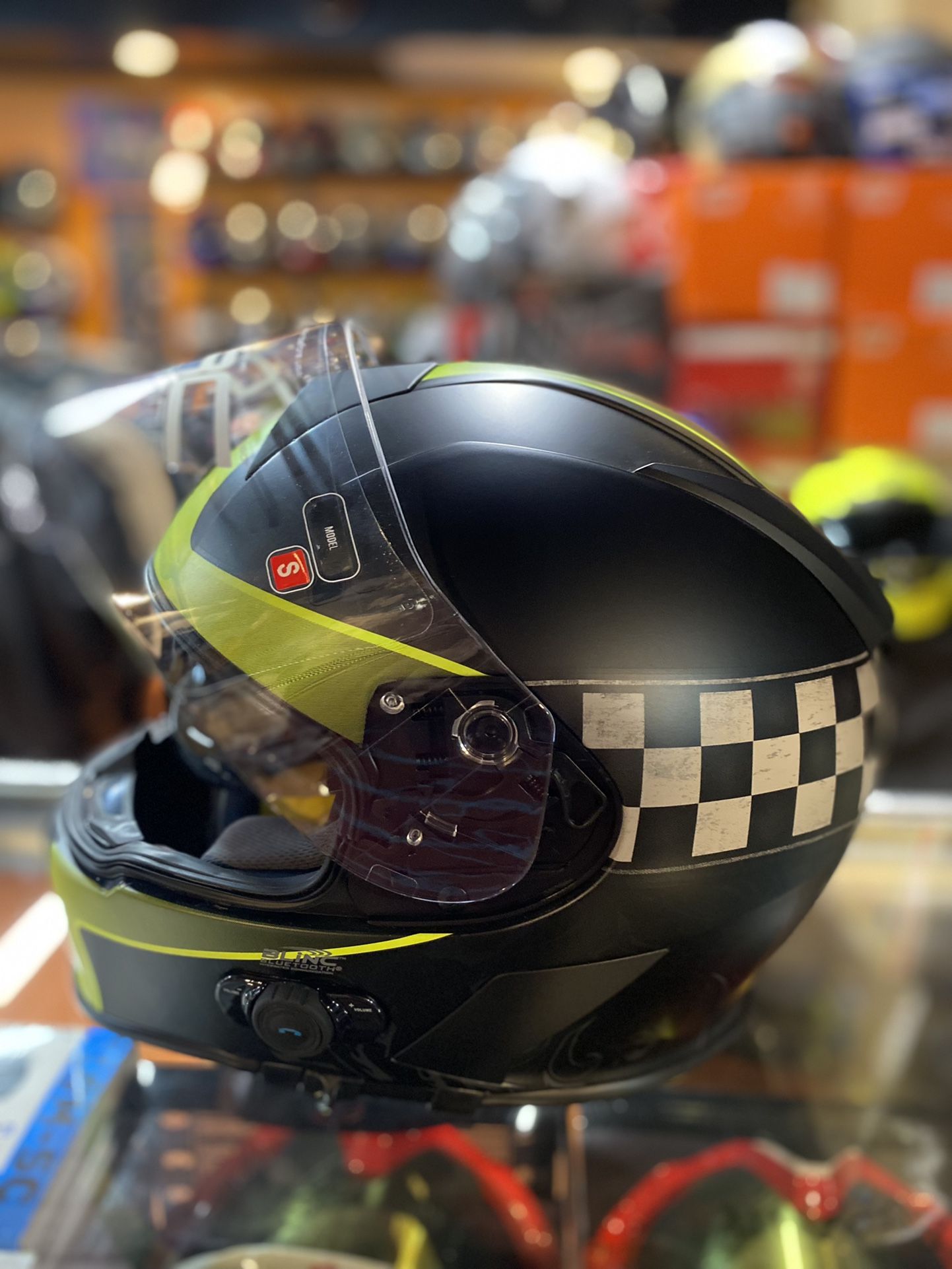 bluetooth motorcycle helmet dot Martian 6 Riders intercom & 1000 Meter Com – 1Storm Helmet ensuring clear vision in all weather conditions GDM DEMON HYPERSONIC Bluetooth Motorcycle