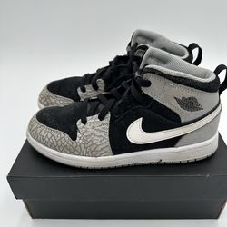 Size 3Y - Nike Kids Air Jordan 1 Mid SE Black Grey DM6215-016