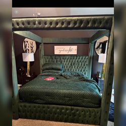 Black color king or queen canopy Bedframe