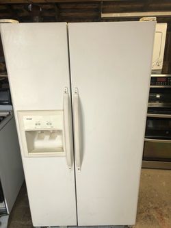 Kenmore side-by-side refrigerator/freezer