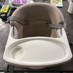 Hi chair booster chair portable with tray neutral colors