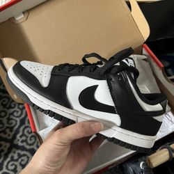 Nike Dunks 