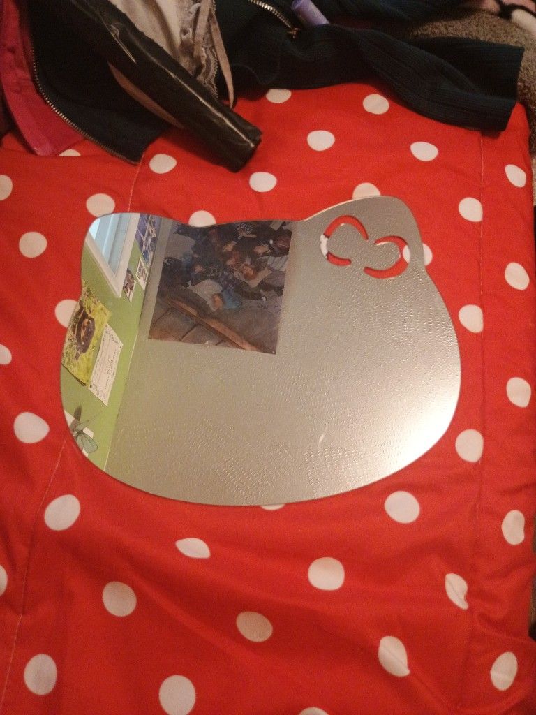 Hello Kitty Mirror