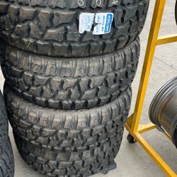 33x12.50 R18