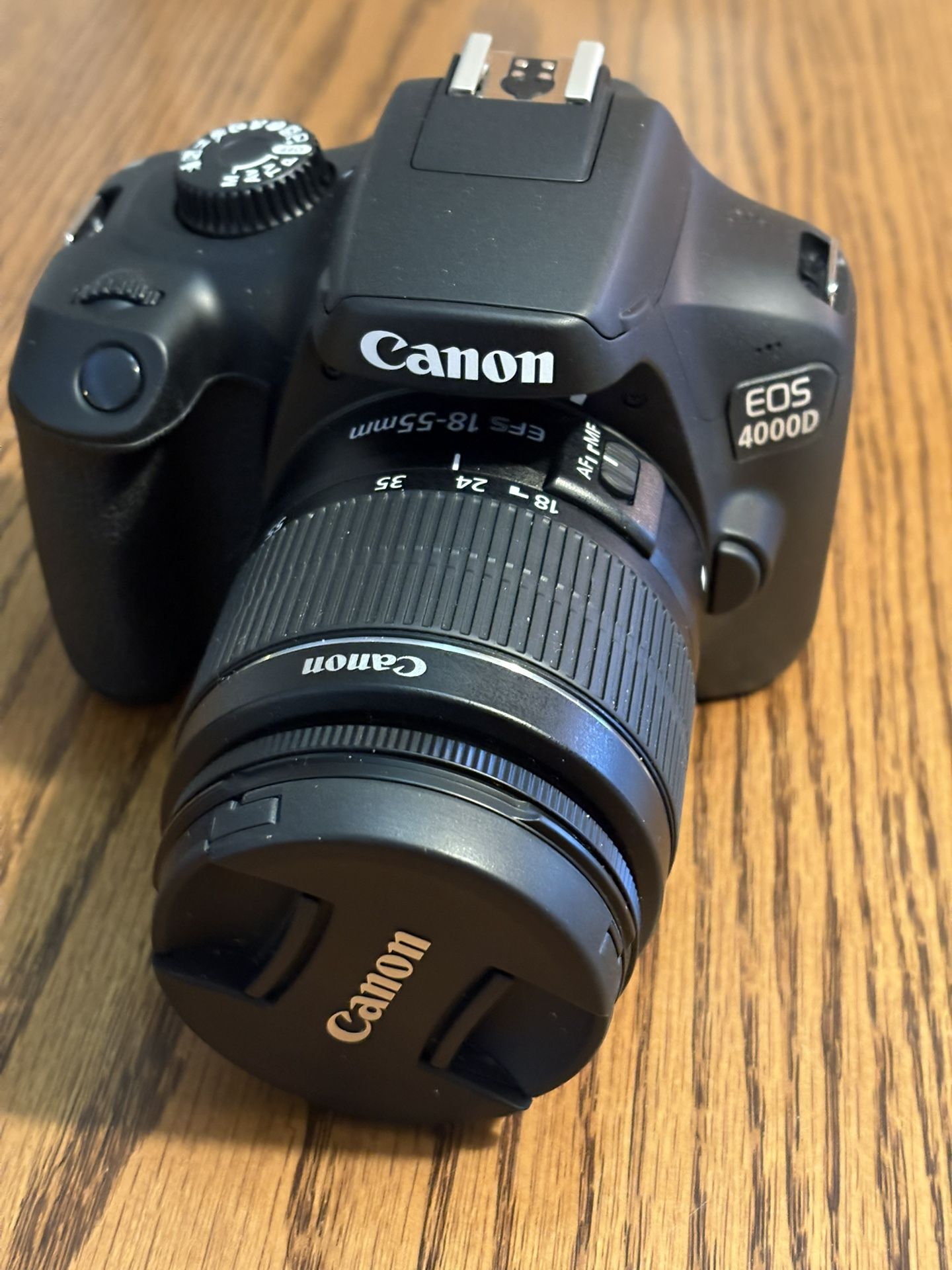 Canon EOS 4000D