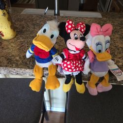 The DISNEY Store...Donald, Minnie And Daisy