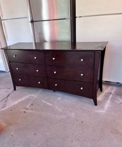 6 Drawers Dresser 🟤🟤🟤