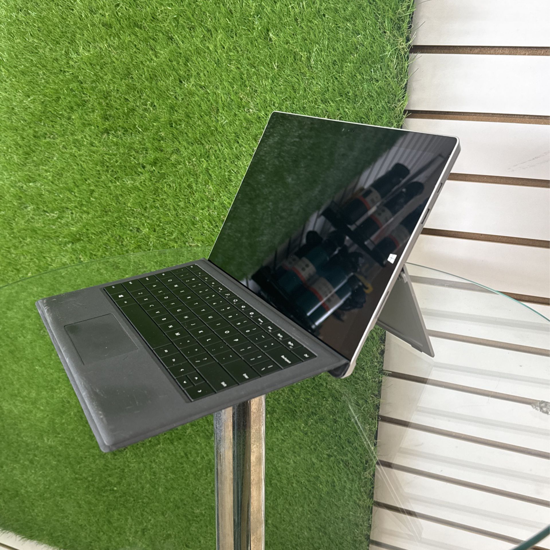 Surface Pro 3 ( Payments Available)