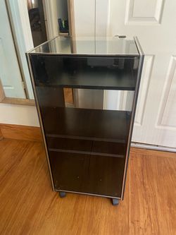 Stereo cabinet