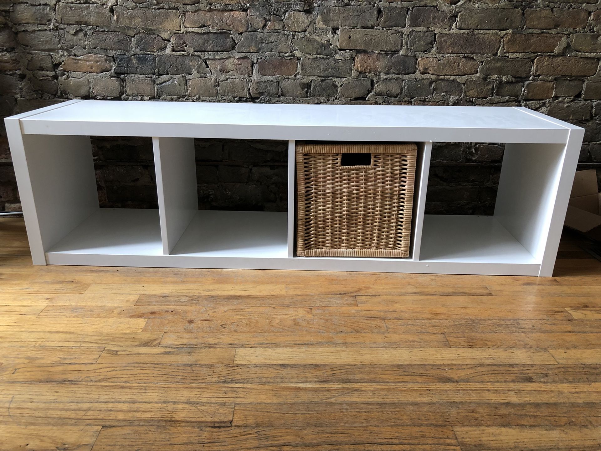 Ikea kallax 4x1 white shelf