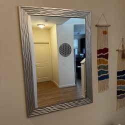 41.25” x 29.5”Large Wall Mirror – Solid Wood Frame – Excellent Condition