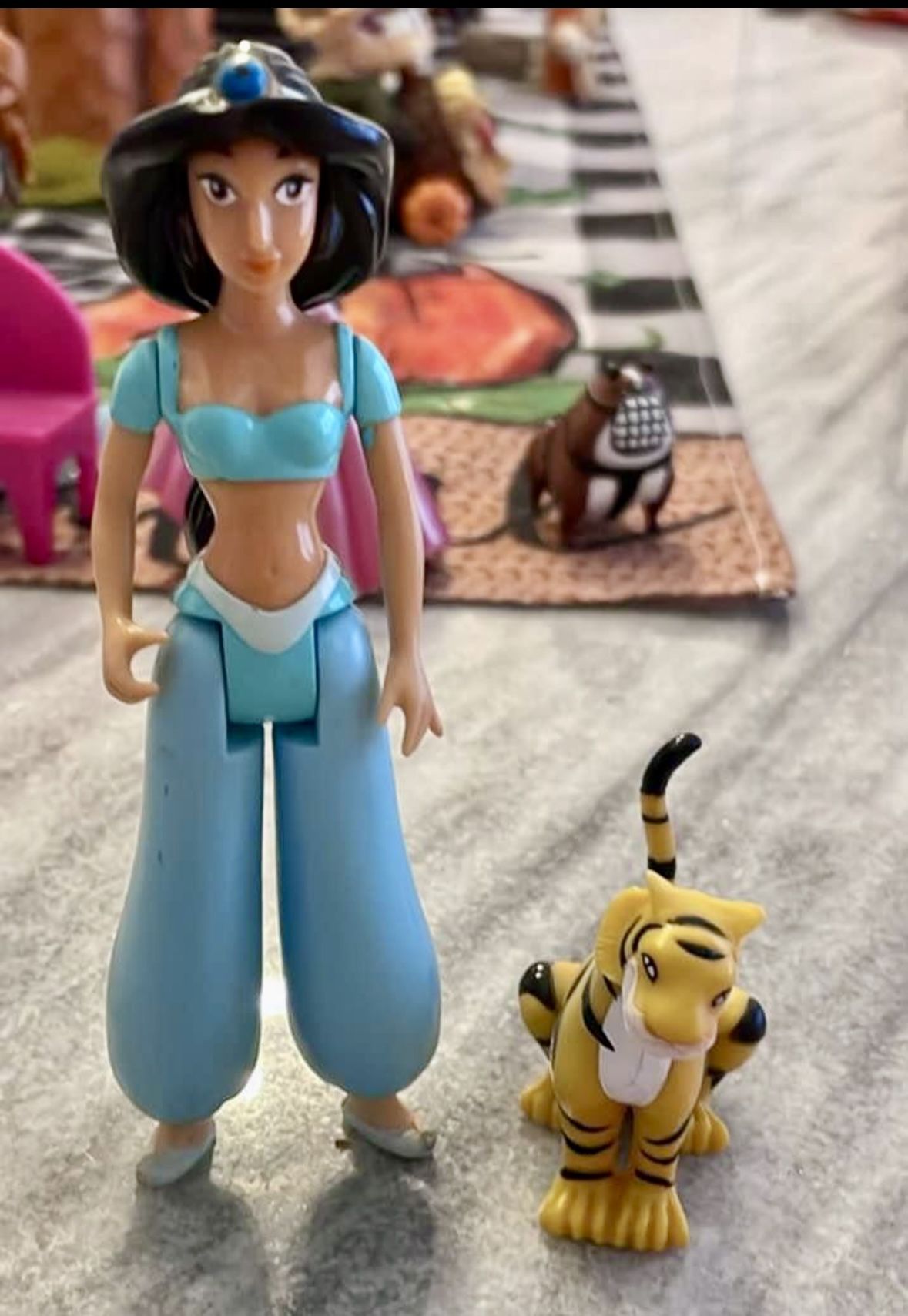 Vintage 1992 Disney Aladdin Princess Jasmine & Rajah Tiger