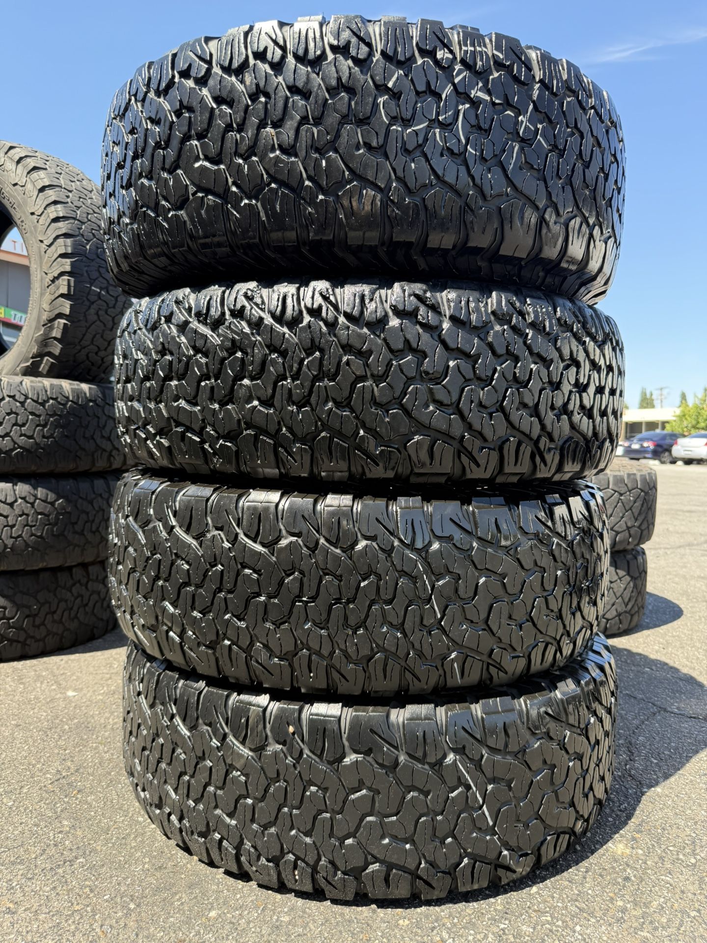 3-5/70/17 Bfgoodich Ko2 Tires Con 80% De Vida Las 4