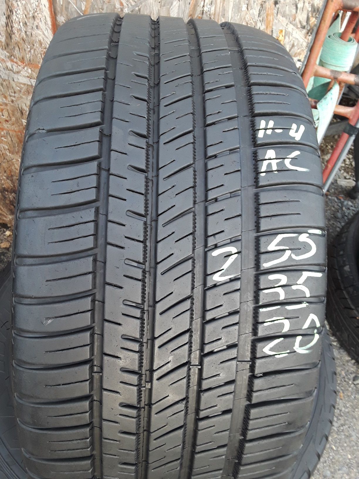 255/35-20 #1 tire