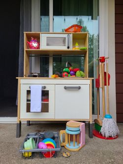IKEA PLAY KITCHEN