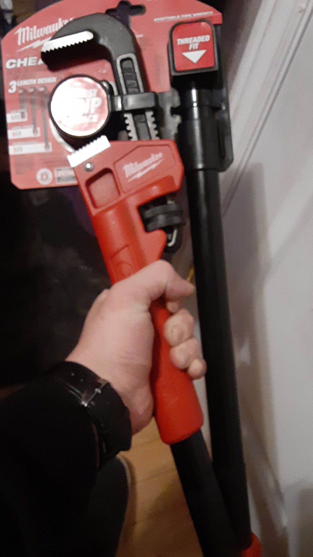 🔧 MILWAUKEE CHEATER ADAPTABLE PIPE WRENCH