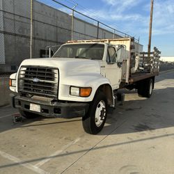 1998 Ford F800